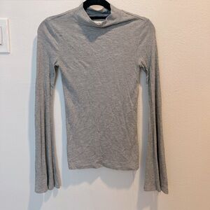 Abercrombie & Fitch Grey Sweater with Bell Sleeves